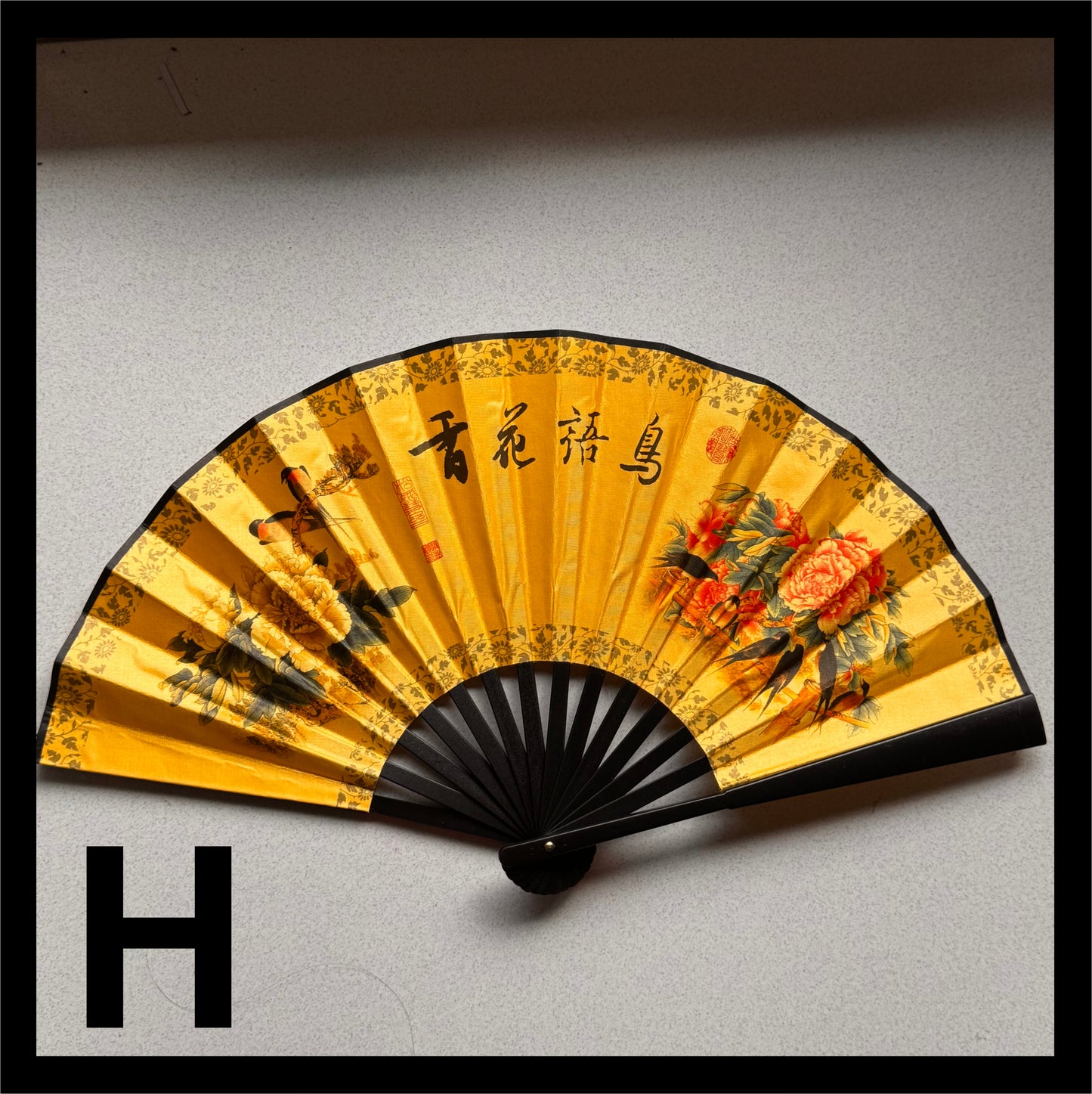 Satin fan