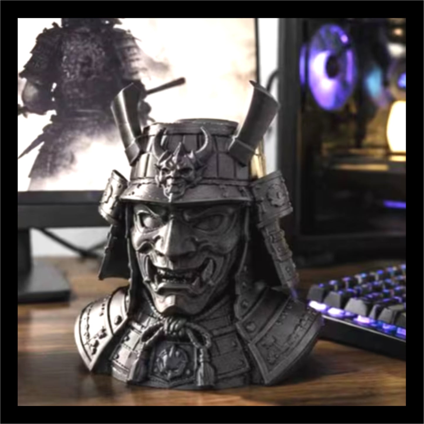 Samurai Helmet Pen Holder MR002